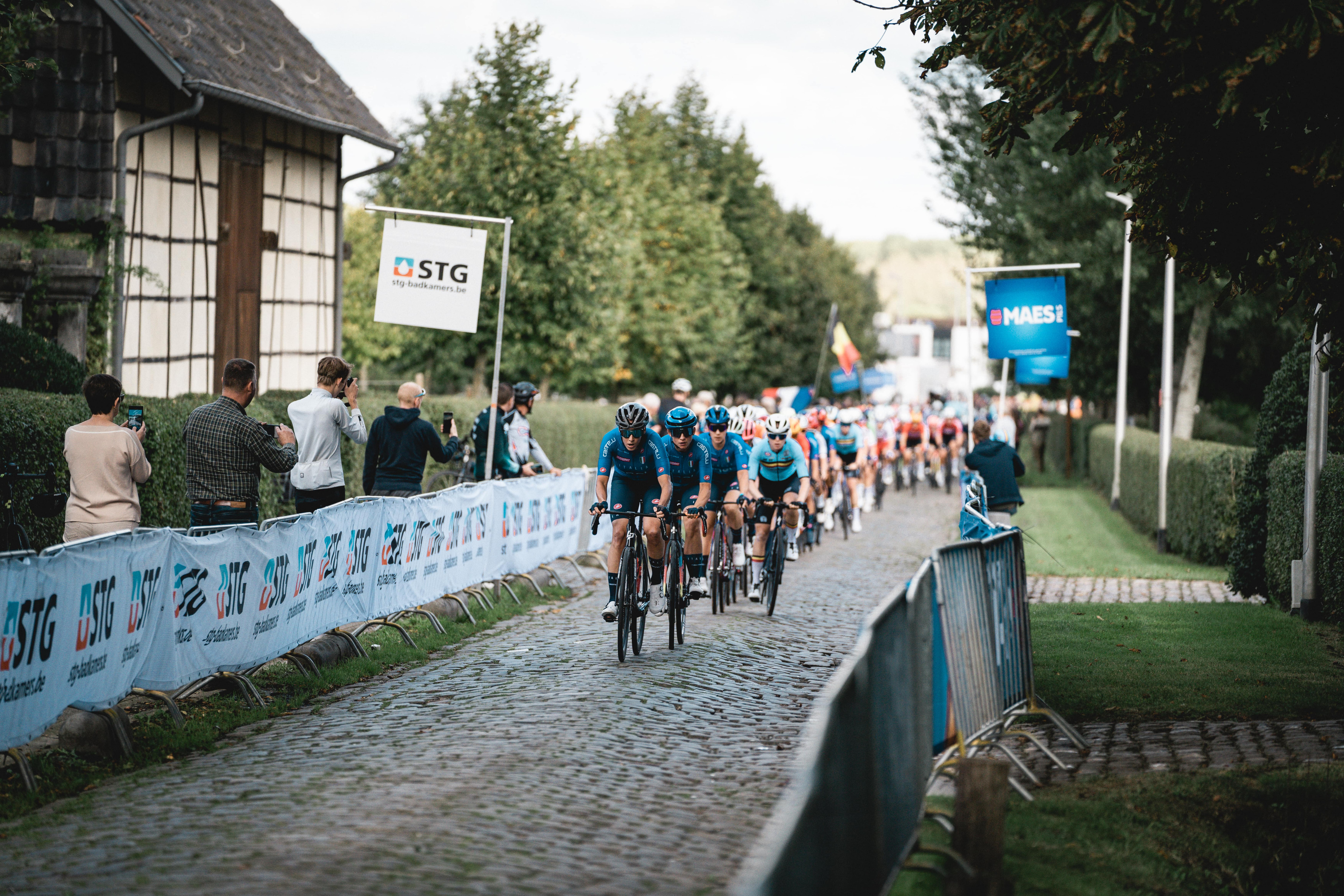 Elite ladies at the Printhagendreef during the 2024 road European Championships in Limburg