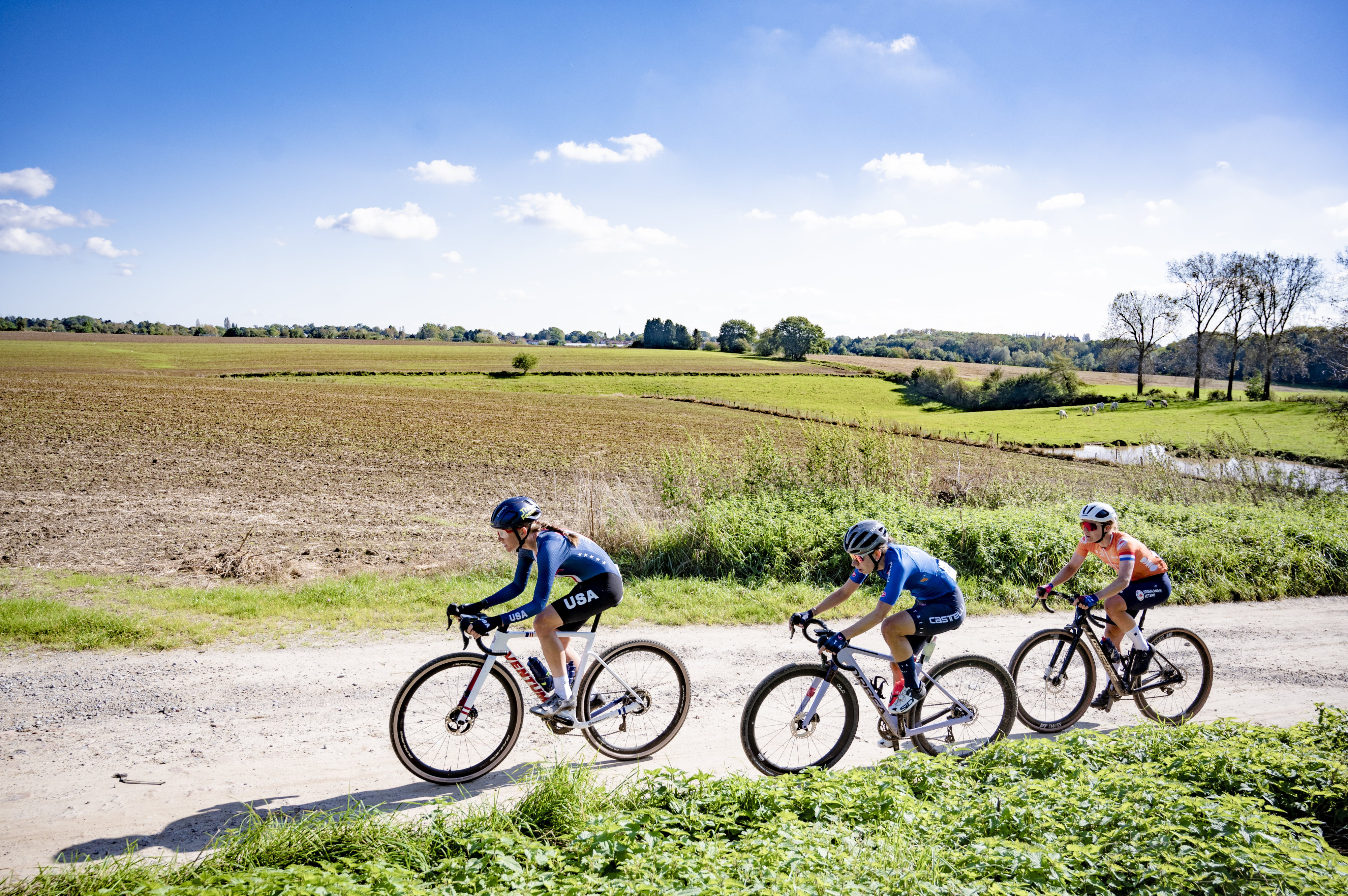 Grael cyclists at the 2024 world championships course